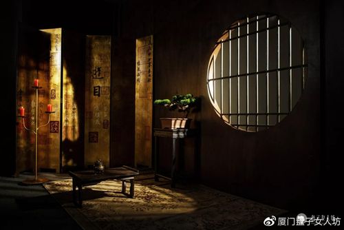 立体空间,大型置景与精美道具配备;2.光影效果,人物更有情绪质感;3